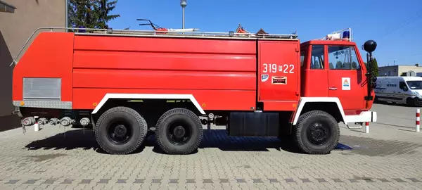 STEYR - wóz strażacki