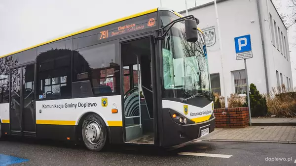 Autobus komunikacji gminnej