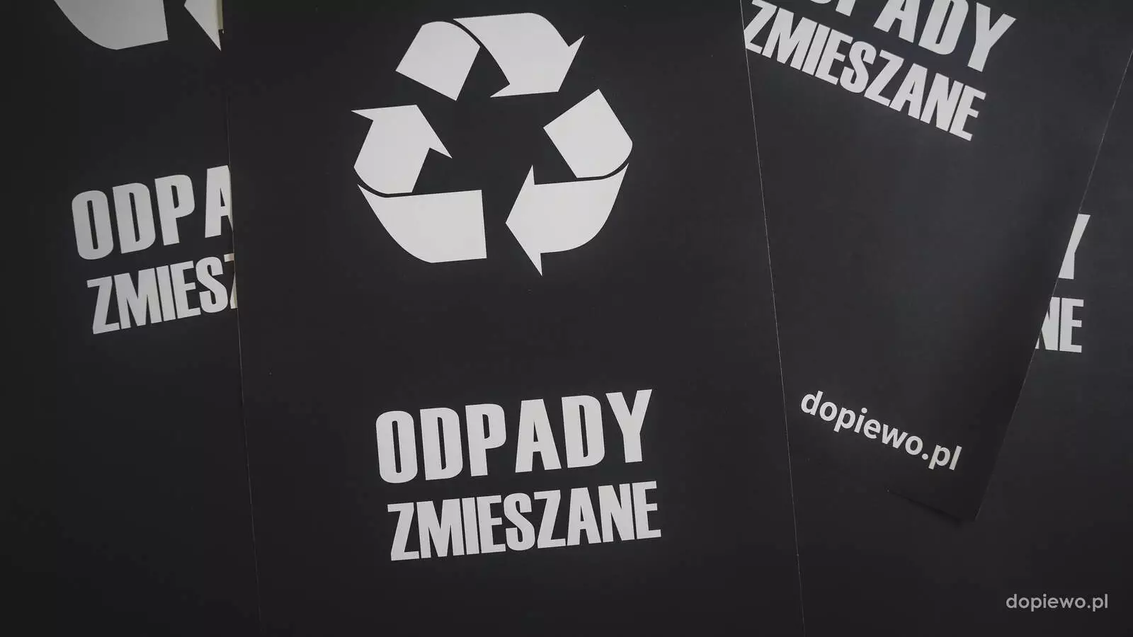 Naklejka na odpady zmieszane